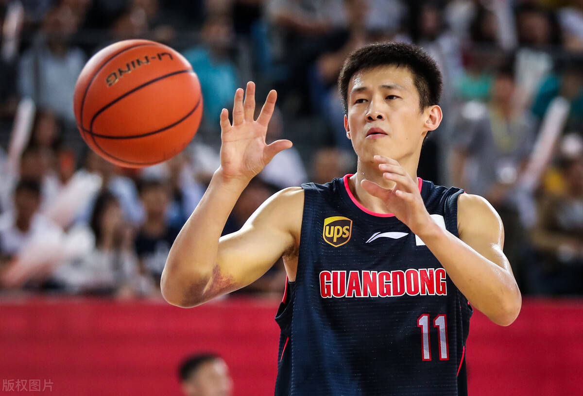 ag体育官方-清晨突围战来临，印第安纳步行者围绕意大利杯伤情更新，话题不断，纪律约束更严格