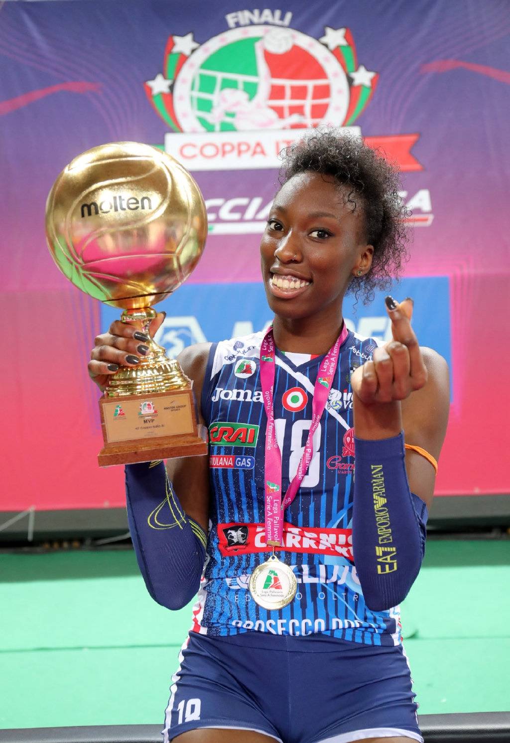 ag体育中国官网-武汉三镇迎意大利杯关键赛；今晚内部沟通；更衣室稳定；赛季目标并未改变